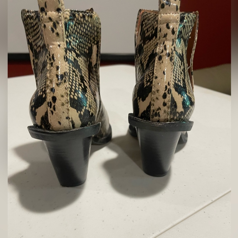 Jeffrey Campbell/Free People. Split faux snake ankle booties. Size 6. - Picture 5 of 8